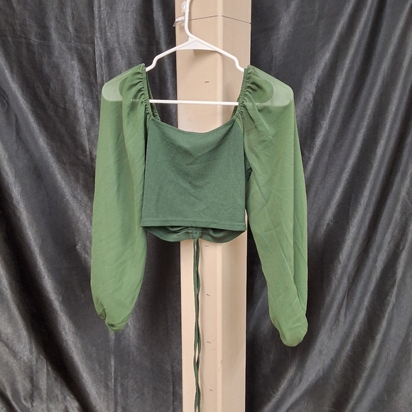 SHEIN Green Long Sleeve Crop Top W/ See Throgh Matetial On Arms - Picture 8 of 8